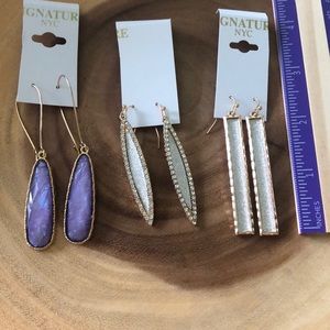 3 earrings Signature NYC new